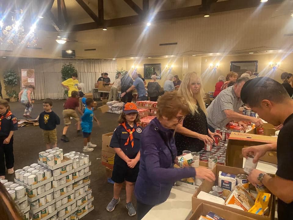 Thanksgiving Basket Donations Photo 5